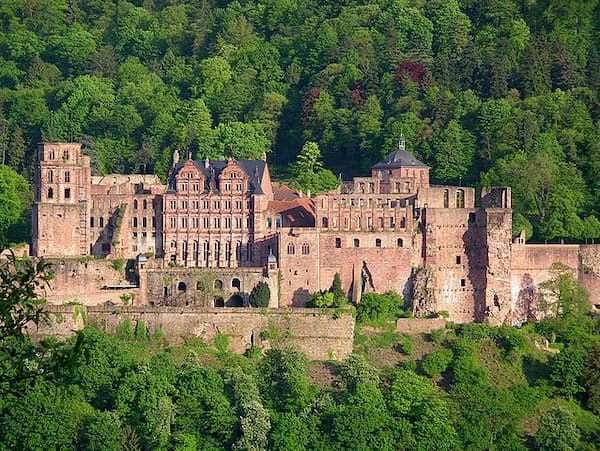 Lâu đài Heidelberg (Đức) – vẻ đẹp cổ kính thơ mộng