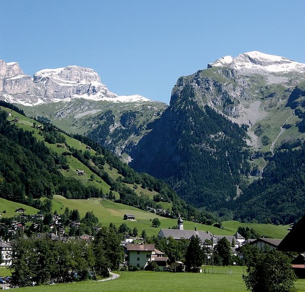 Làng Engelberg – điểm nghỉ mát nổi tiếng ở Thụy Sĩ