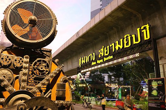 nen mua sam gi khi di du lich thai lan, khám phá, rút sạch ví với những khu chợ nổi tiếng ở bangkok thái lan