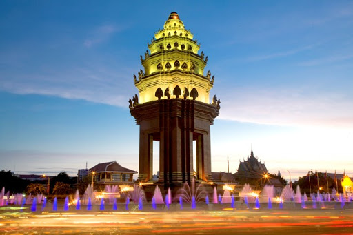 Trải nghiệm du lịch Campuchia free and easy với Nagaworld tráng lệ
