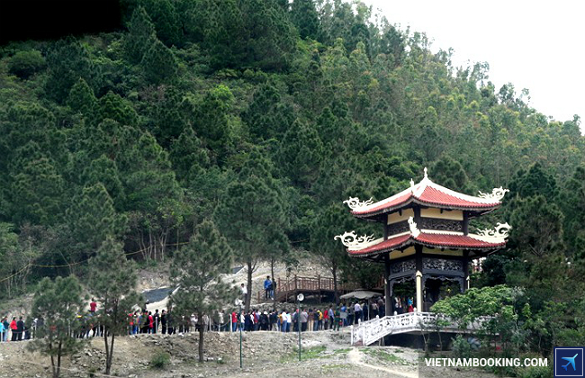 Nét văn hóa truyền thống qua những địa điểm du lịch tâm linh Quảng Bình