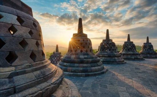 du lịch indonesia, kinh nghiệm du lịch indonesia, cẩm nang du lịch indonesia, du lịch indonesia khám phá đền borobudur, khám phá, khám phá vẻ đẹp độc đáo của ngôi đền thiêng borobudur – indonesia