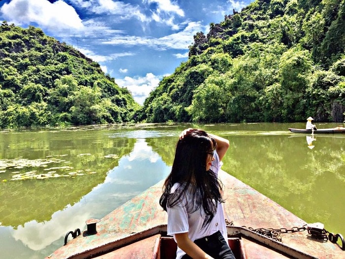Review du lịch cuối tuần Hồ Quan Sơn – Điểm du lịch cuối tuần cực “chill” của giới trẻ Hà Thành