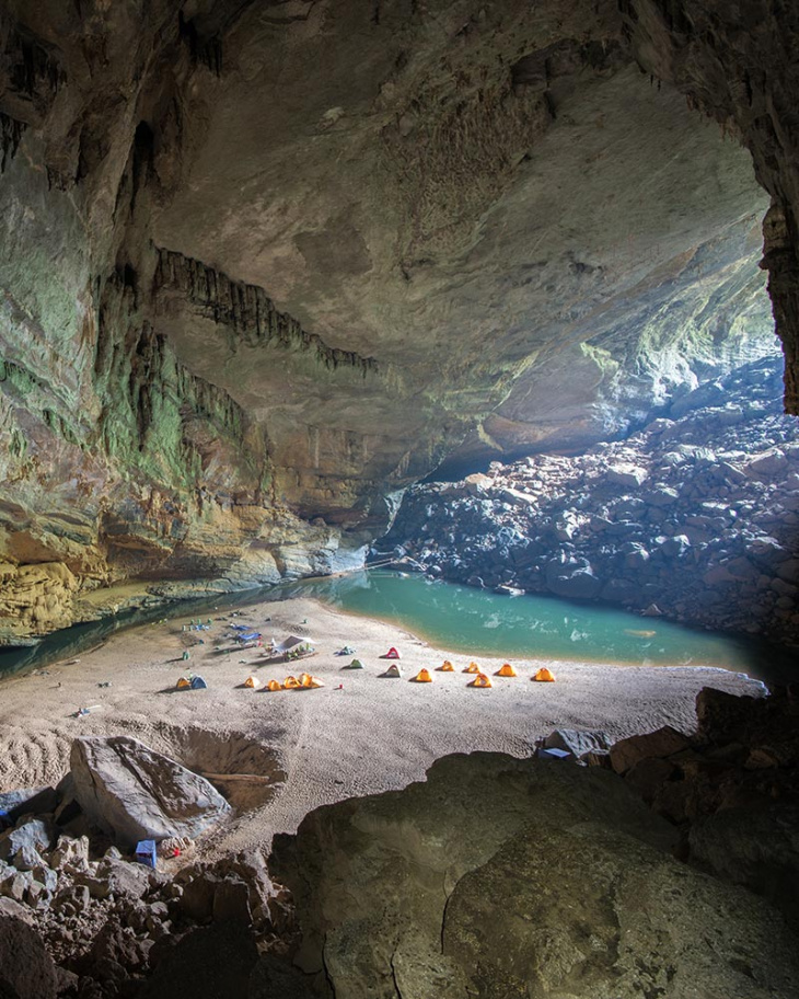 khám phá, trải nghiệm, thám hiểm hang sơn đoòng – hang động kỳ bí và lớn nhất thế giới