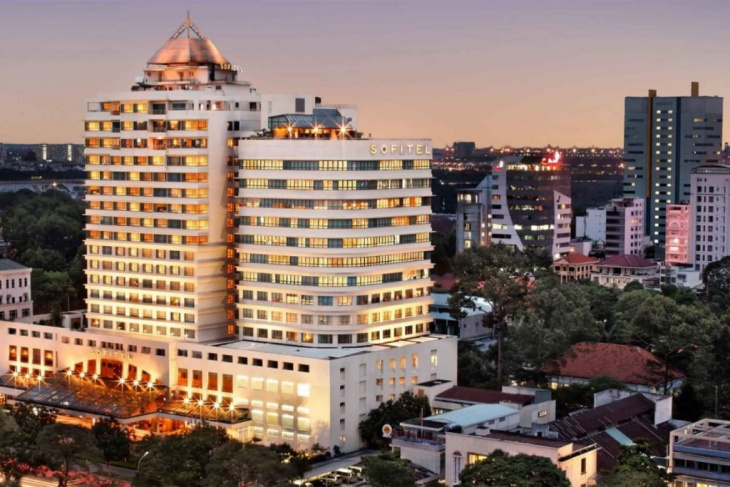 khám phá, trải nghiệm, review chi tiết khách sạn sofitel plaza hà nội 5 sao