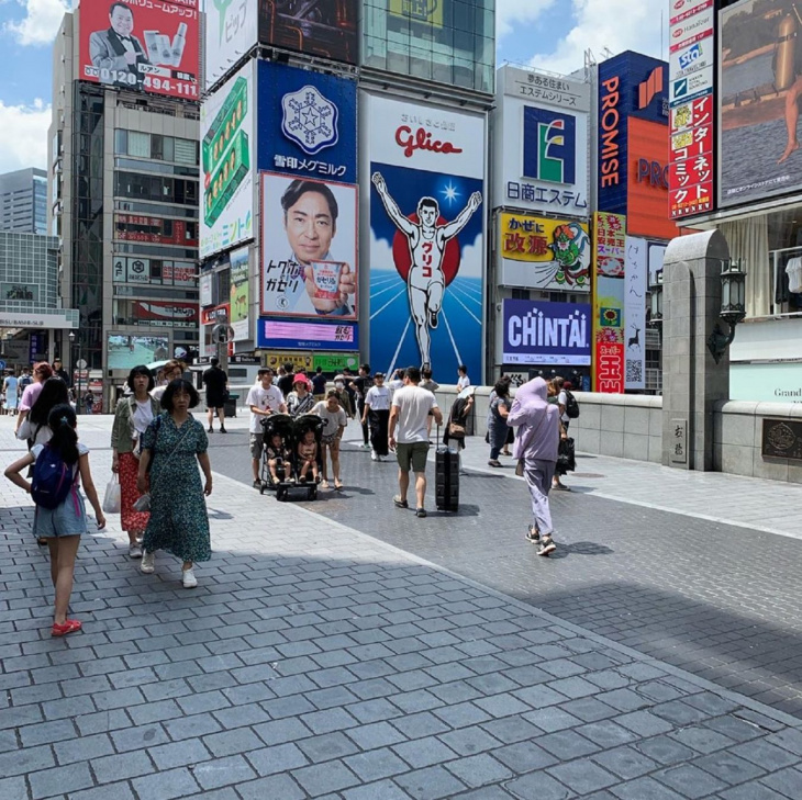 Du lịch Nhật Bản tự túc: Cháy túi ở những khu mua sắm hot nhất Osaka