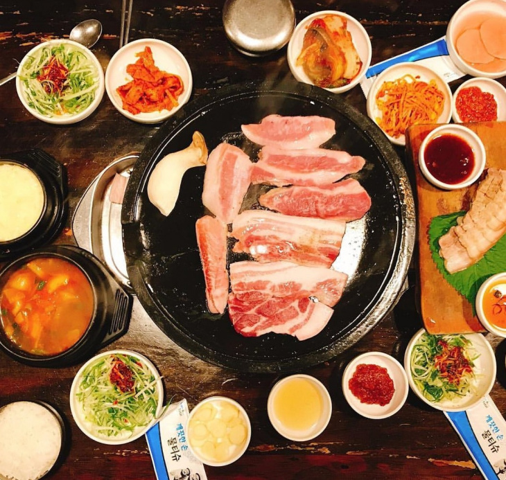 Du lịch Hàn Quốc tự túc: Những món ăn phải thử khi đi đảo Jeju