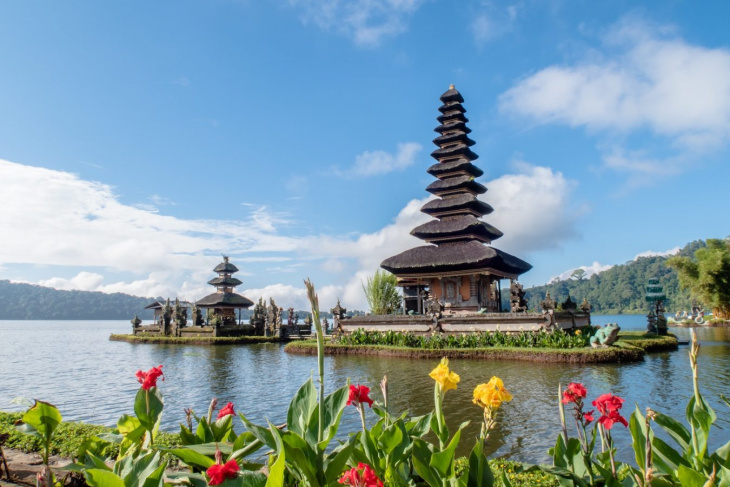 Khám phá những ngôi đền cổ độc nhất vô nhị ở Bali