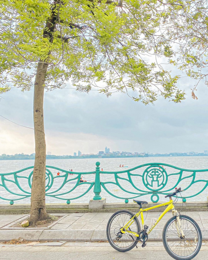 Thuê xe đạp Hồ Tây: Bắt ngay xu hướng hót hòn họt của giới trẻ Thủ đô