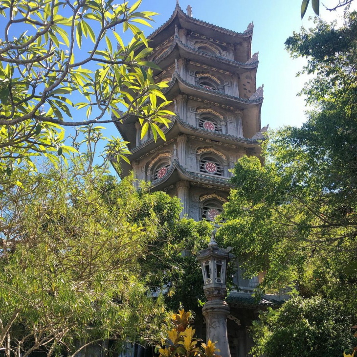 Chùa Non Nước Đà Nẵng: Ghé thăm ngôi chùa cổ linh thiêng tại Đà Thành