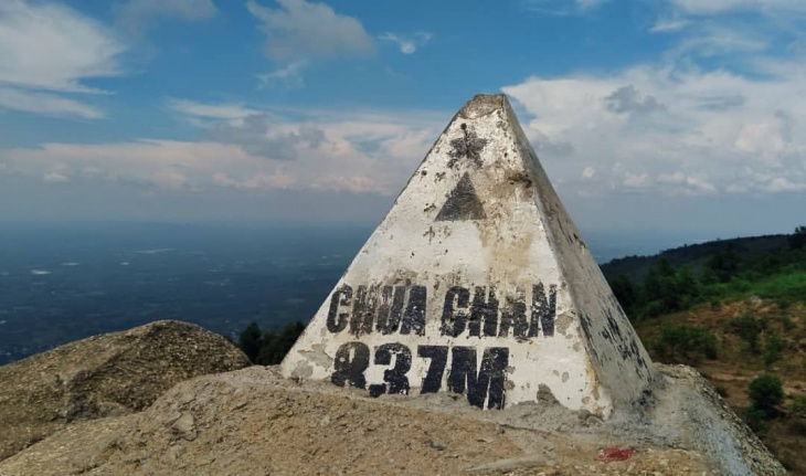Núi Chứa Chan: Lần đầu trekking, bạn cần biết những gì?