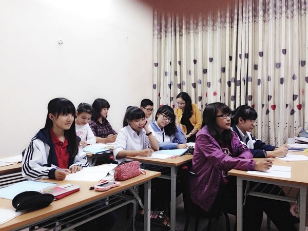 10 địa chỉ luyện thi vào lớp 10 môn Ngữ Văn uy tín ở Hà Nội