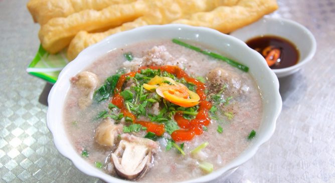 5 món ăn ngon mà chất không nên bỏ qua khi đi du lịch Hạ Long