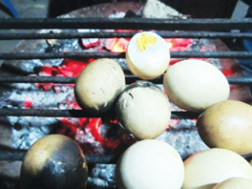 ẩm thực, đi du lịch sapa thưởng thức đặc sản trứng nướng