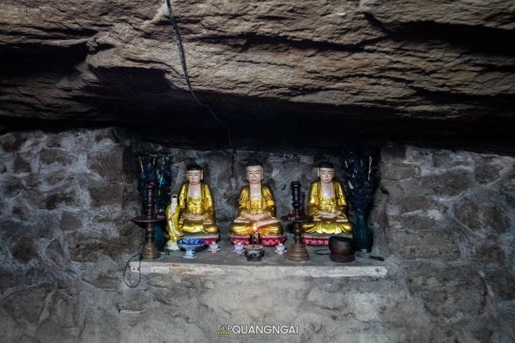 khám phá chùa hang lý sơn quảng ngãi – ngôi chùa 400 năm tuổi nằm trong hang núi lửa