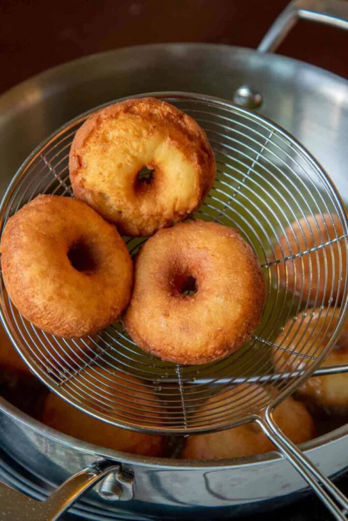 món bánh, nguyên liệu làm bánh, cách làm bánh donut mini công thức từ đầu bếp