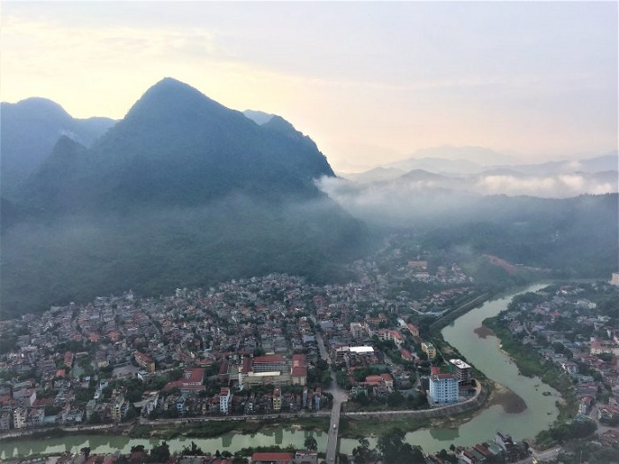 Chinh phục Núi Cấm Hà Giang - Vẻ đẹp hoang sơ giữa lòng thành phố