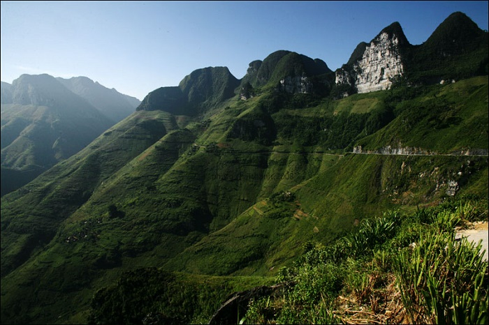 núi cấm hà giang, núi cấm sơn, chinh phục núi cấm hà giang - vẻ đẹp hoang sơ giữa lòng thành phố