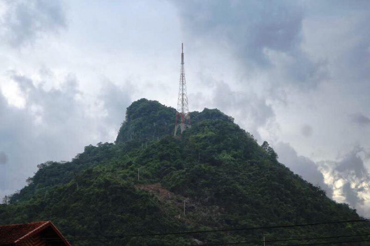 núi cấm hà giang, núi cấm sơn, chinh phục núi cấm hà giang - vẻ đẹp hoang sơ giữa lòng thành phố