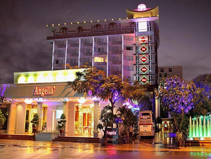 TOP 18 Nhà hàng tiệc cưới Nha Trang có không gian đẹp và nổi tiếng nhất