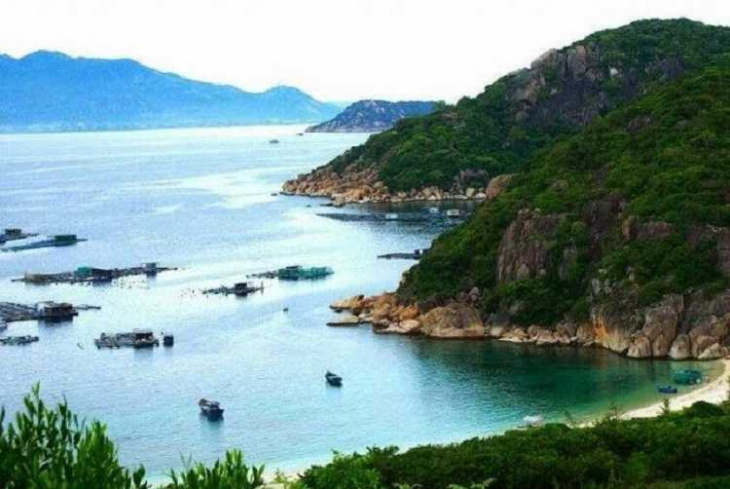 Du lịch Bình Ba với hải sản tôm hùm nổi tiếng khắp Việt Nam