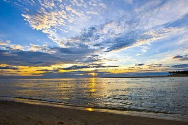 Biển Nhật Lệ có phải là bãi biển đẹp nhất Đồng Hới Quảng Bình?