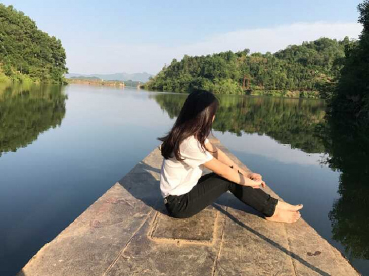 Hồ Ly Phú Thọ là điểm chụp hình được gọi là tuyệt tình cốc Yên Lập