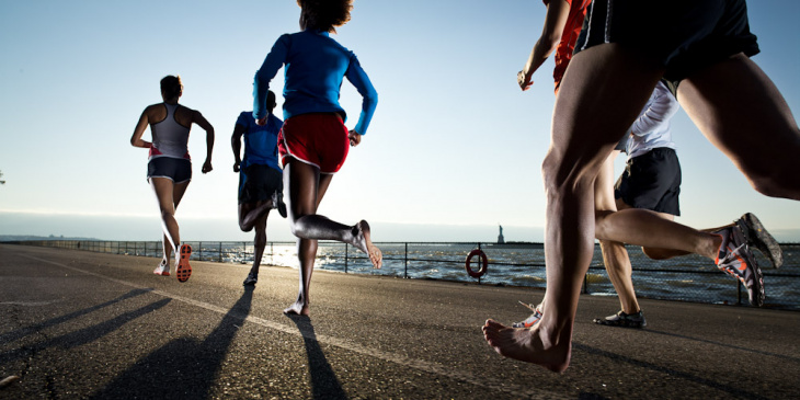 khám phá, kỹ năng, trải nghiệm, 10 lợi ích của việc chạy bộ chân trần