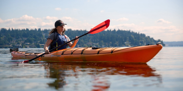 Kayaking là gì? Khi nào nên chèo thuyền kayak?