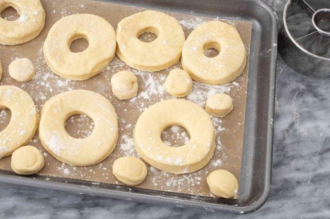 bữa sáng, món bánh, 5 cách làm bánh donut socola, phủ đường… bông mềm ăn là mê – digiticket