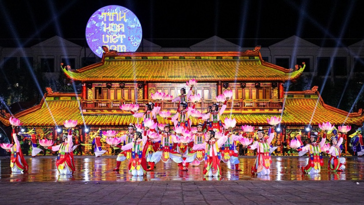 Show diễn Grand World Phú Quốc có gì? UPDATE Giá vé & lịch biểu diễn