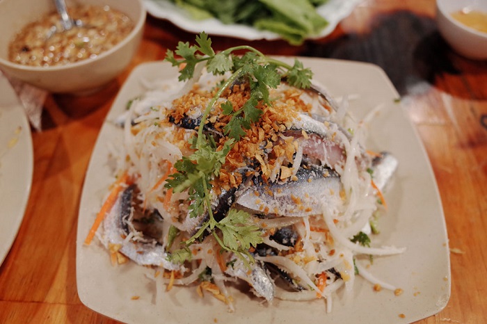 Gỏi cá trích Phú Quốc: Đặc sản “độc đáo” đảo ngọc ăn một lần là mê