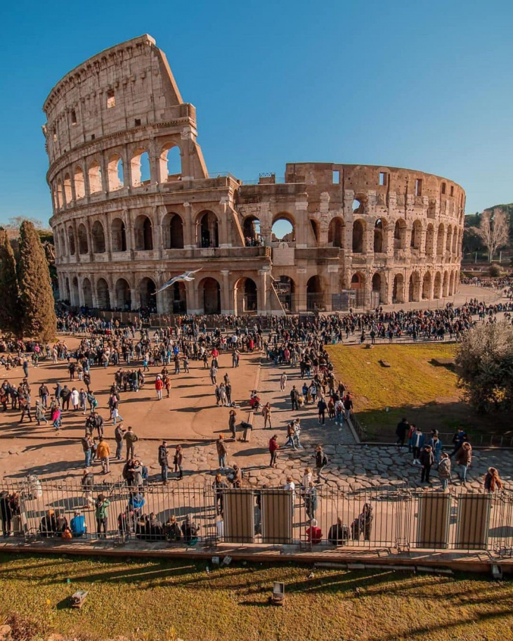Thành cổ Rome nhuộm màu thời gian
