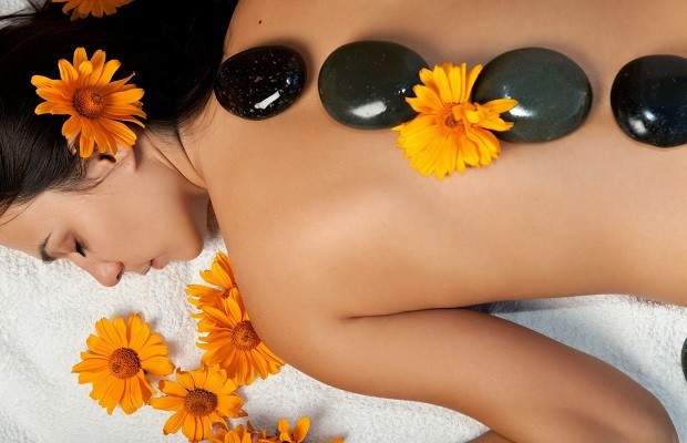 Top 5 địa chỉ massage đá nóng Hà Nội an toàn, uy tín, hiệu quả