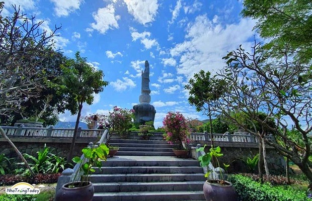 Top 11 ngôi chùa đẹp ở Nha Trang phải ghé thăm ít nhất một lần