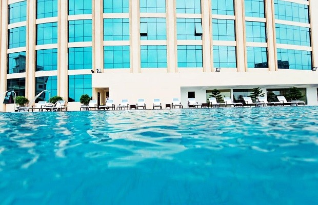 điểm đẹp, điểm danh top 8 khách sạn quảng ninh có hồ bơi sang chảnh