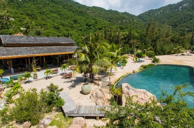 điểm đẹp, top 10 khách sạn nha trang có hồ bơi cực đẹp dành cho khách nghỉ dưỡng