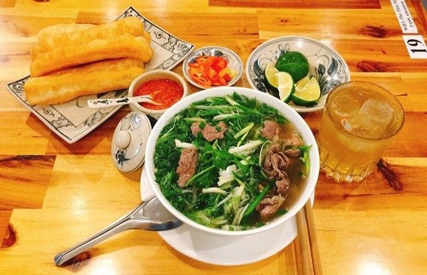 Khám phá top 10 quán ăn ngon Hà Nội bạn không thể bỏ qua