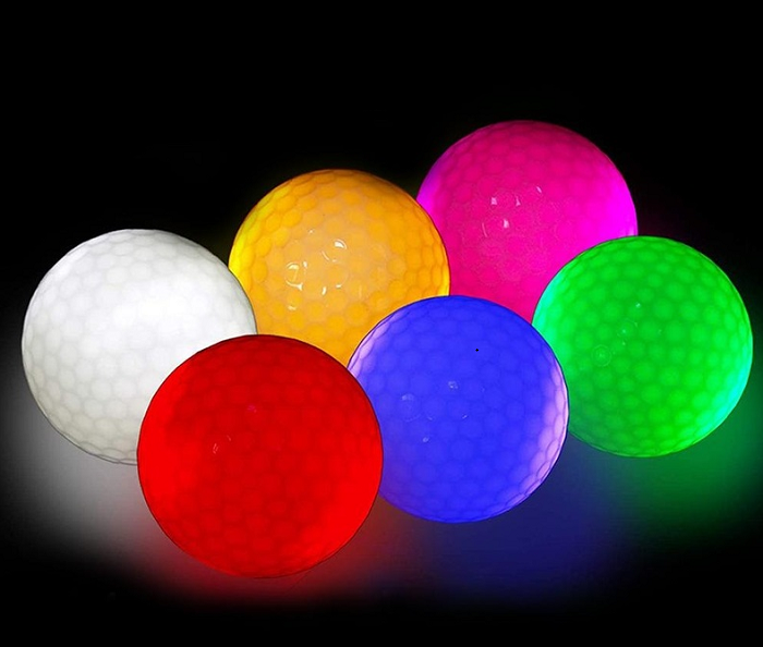 tìm hiểu về bóng golf phát sáng – phụ kiện không thể thiếu cho cuộc chơi ban đêm