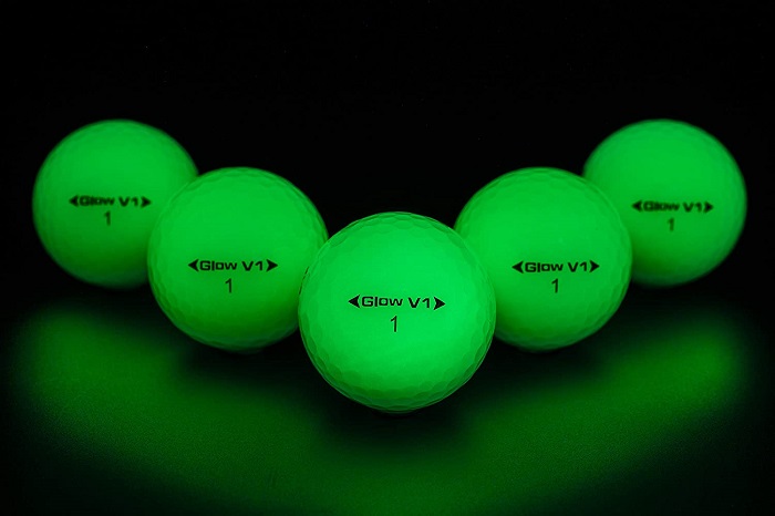 tìm hiểu về bóng golf phát sáng – phụ kiện không thể thiếu cho cuộc chơi ban đêm