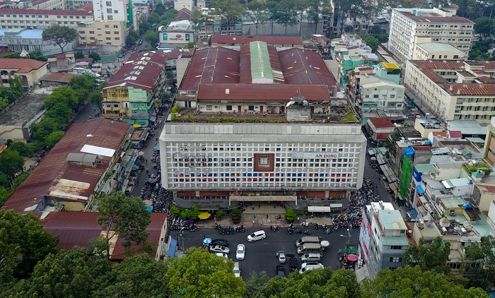 Chợ An Đông - một trong những chợ đầu mối thời trang lớn nhất Việt Nam