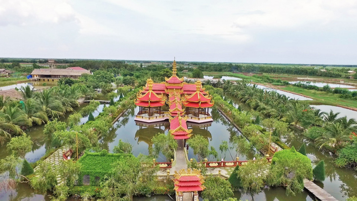 Chùa Vạn Phước Bến Tre – Ngôi chùa đẹp tựa tiên cảnh (2022)
