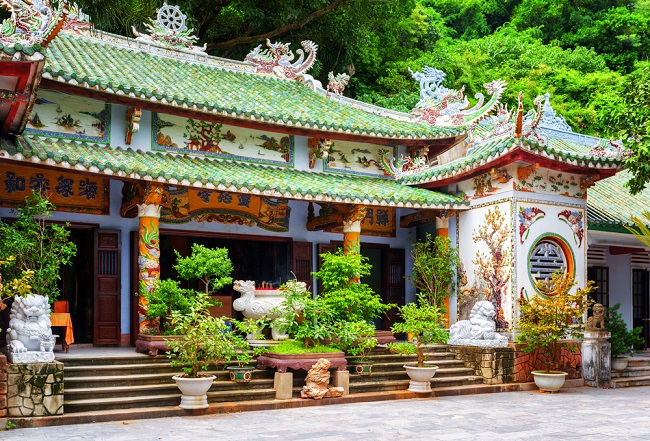 điểm du lịch đà nẵng, khám phá lịch sử lâu đời và kiến trúc độc đáo ở chùa non nước đà nẵng