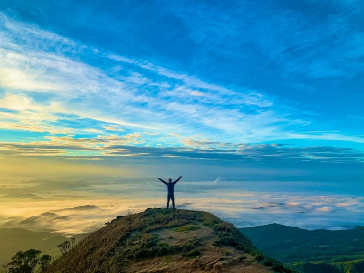 Check-in đỉnh Phia Po núi Cha: Ngắm BIỂN MÂY trên nóc nhà Lạng Sơn