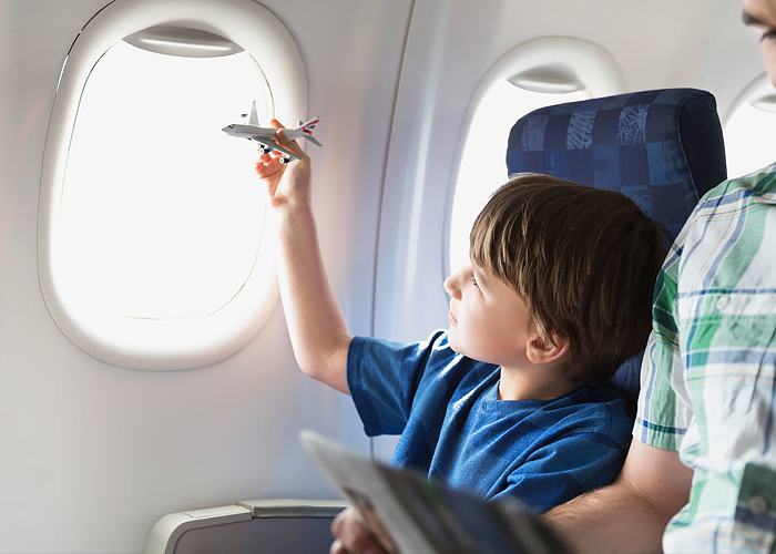 cẩm nang, khám phá, trải nghiệm, ù tai khi đi máy bay: nguyên nhân & 11 tips chữa trị hiệu quả