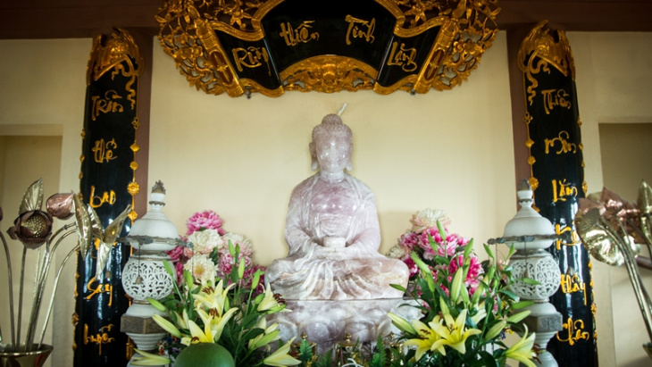 điểm du lịch nghệ an, chùa đại tuệ nghệ an - chốn tâm linh nắm giữ nhiều kỷ lục bậc nhất việt nam