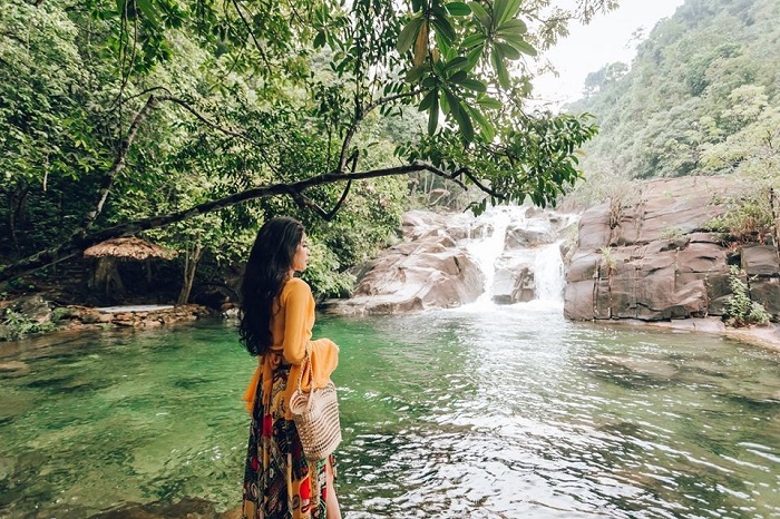 Du lịch Thác Mơ Quảng Ninh: kinh nghiệm lội suối, ngắm cảnh thú vị