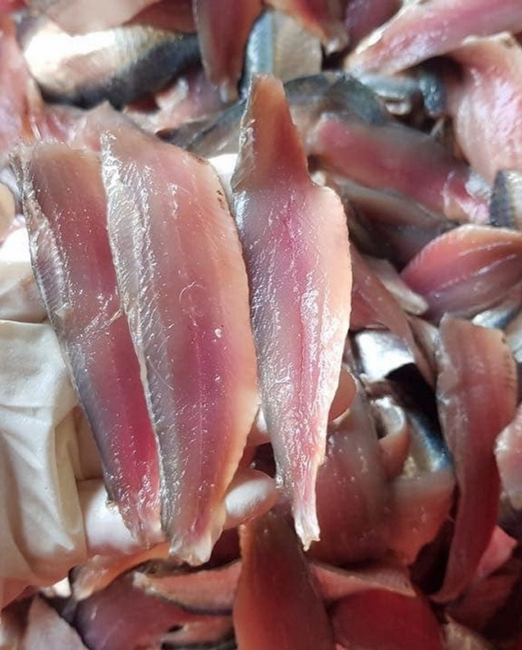 ẩm thực phú quốc, gỏi cá trích - đặc sản số một phú quốc nhất định phải thử