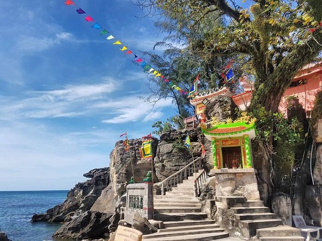 Dinh Cậu Phú Quốc - Điểm tham quan tâm linh nổi tiếng tại Đảo Ngọc