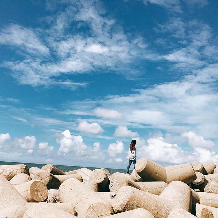điểm du lịch huế, lập hội check-in biển hải dương huế cùng “thảm” đá xanh đẹp lạ!